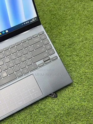 Nouveau Asus Zenbook 14 UX434 8GB Intel Core i5 SSD 512GB