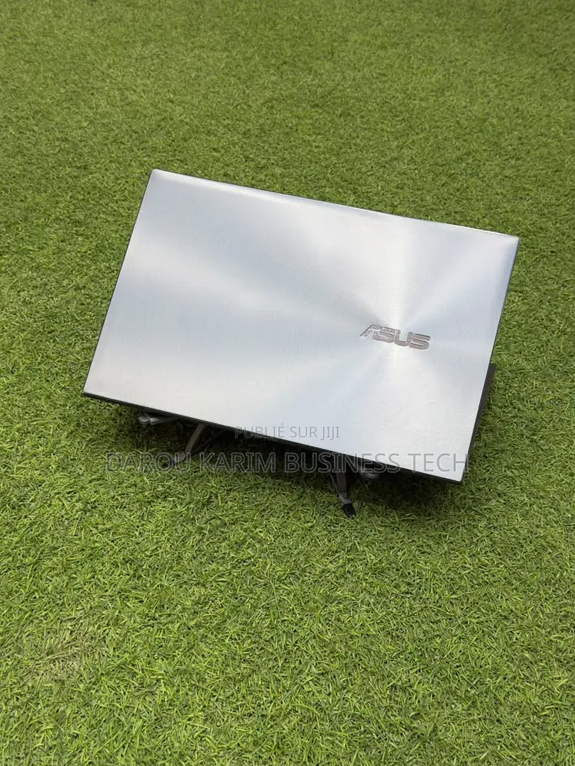 Nouveau Asus Zenbook 14 UX434 8GB Intel Core i5 SSD 512GB