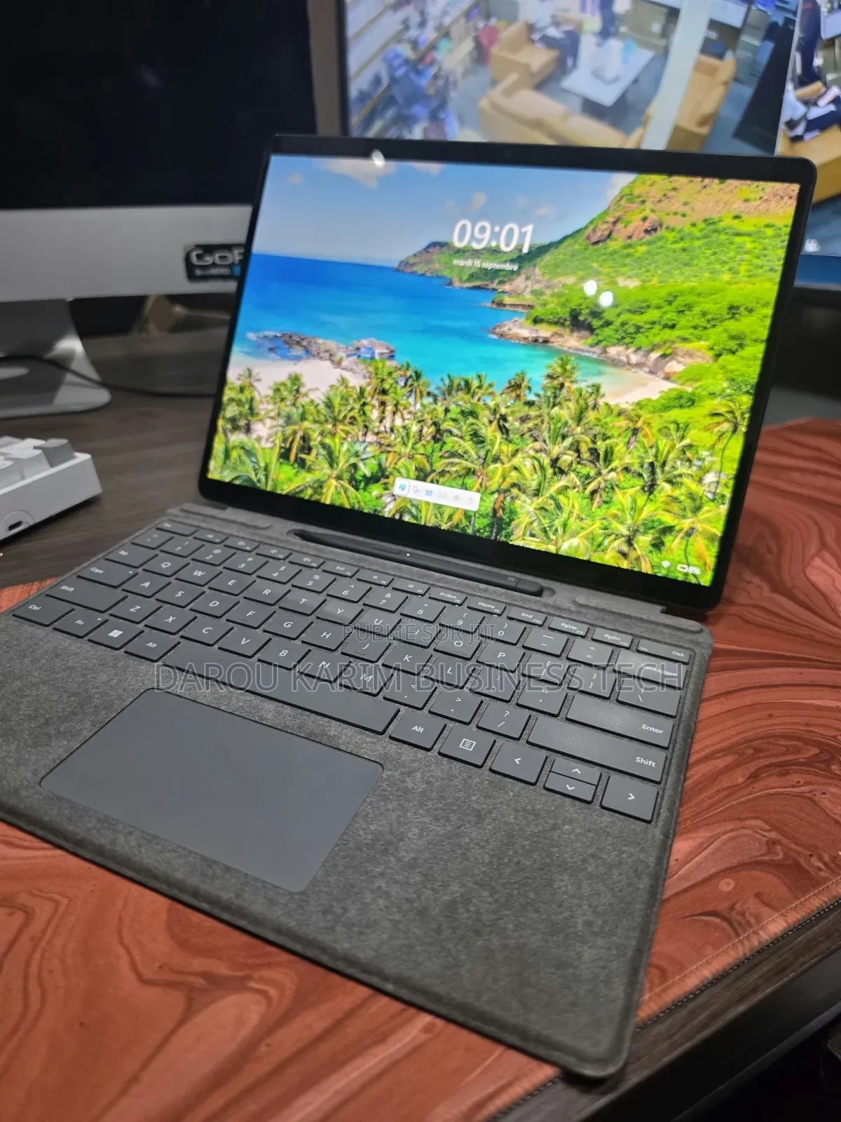 Nouveau Microsoft Surface Pro 8 16GB Intel Core i7 SSD 256GB