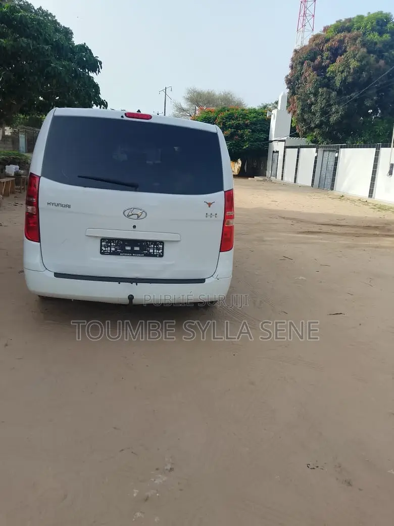 Hyundai H1 2017 Blanc