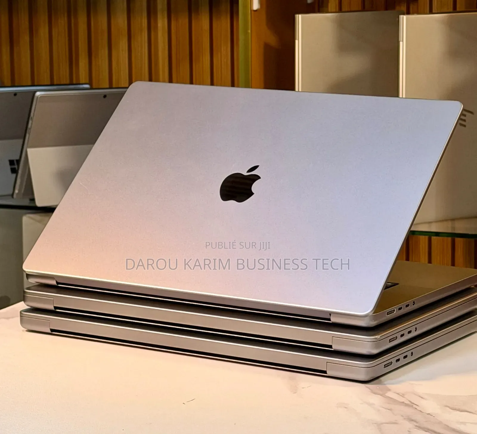 Nouveau Pomme MacBook Pro 2021 M1 16GB Apple M1 Pro SSD 512GB