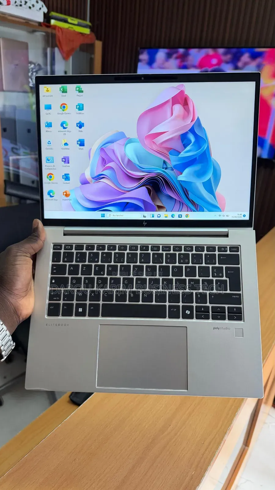 Nouveau HP EliteBook 845 G11 16GB AMD Ryzen 5 SSD 256GB