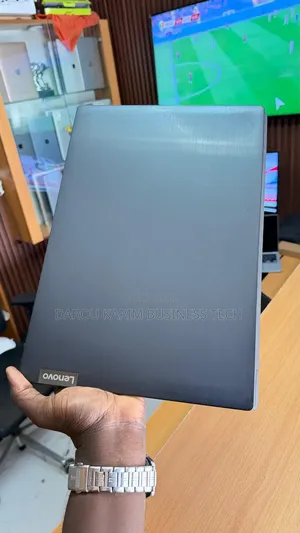 Nouveau Lenovo IdeaPad S145 8GB Intel Core i3 HDD+SSD 512GB
