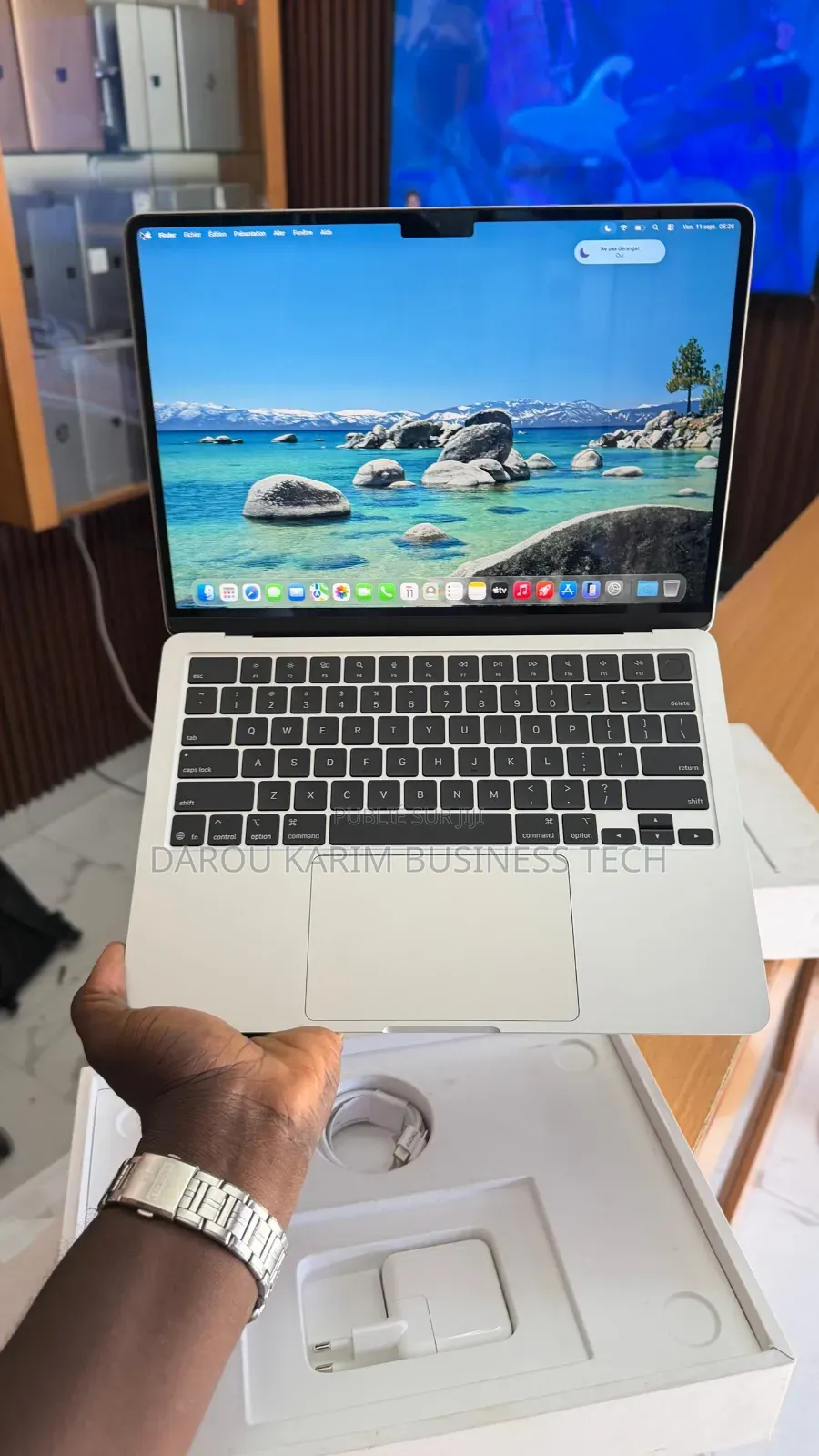 Nouveau Pomme MacBook Air 2025 M4 16GB Apple M4 SSD 256GB