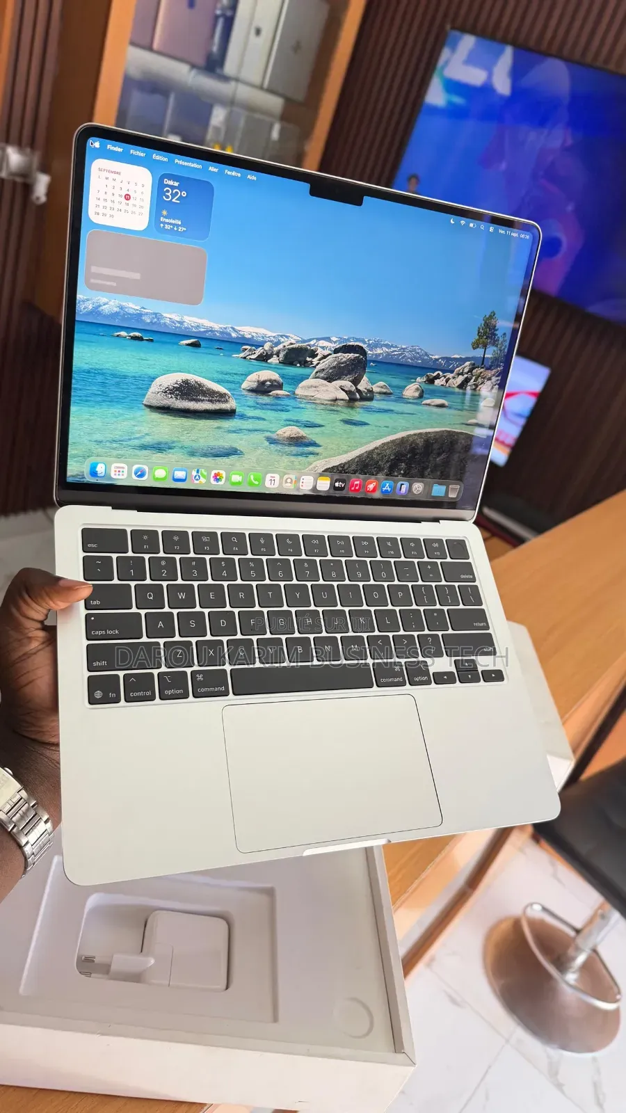 Nouveau Pomme MacBook Air 2025 M4 16GB Apple M4 SSD 256GB