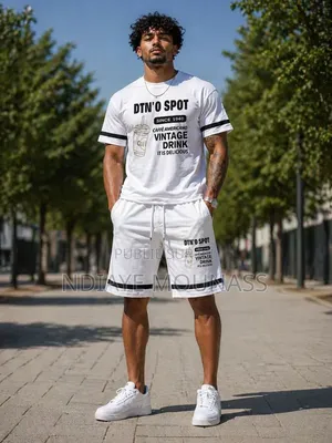 Ensemble Short Disponible