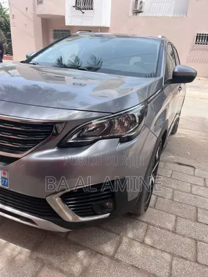 Peugeot 5008 2019 Gris