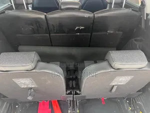 Peugeot 5008 2019 Gris