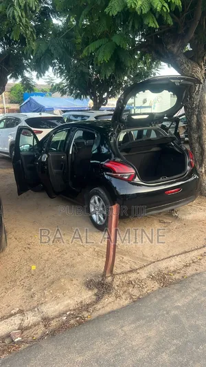 Peugeot 208 2016 Noir