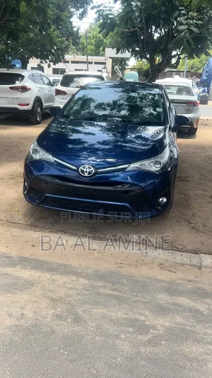 Toyota Avensis 2016 Bleu