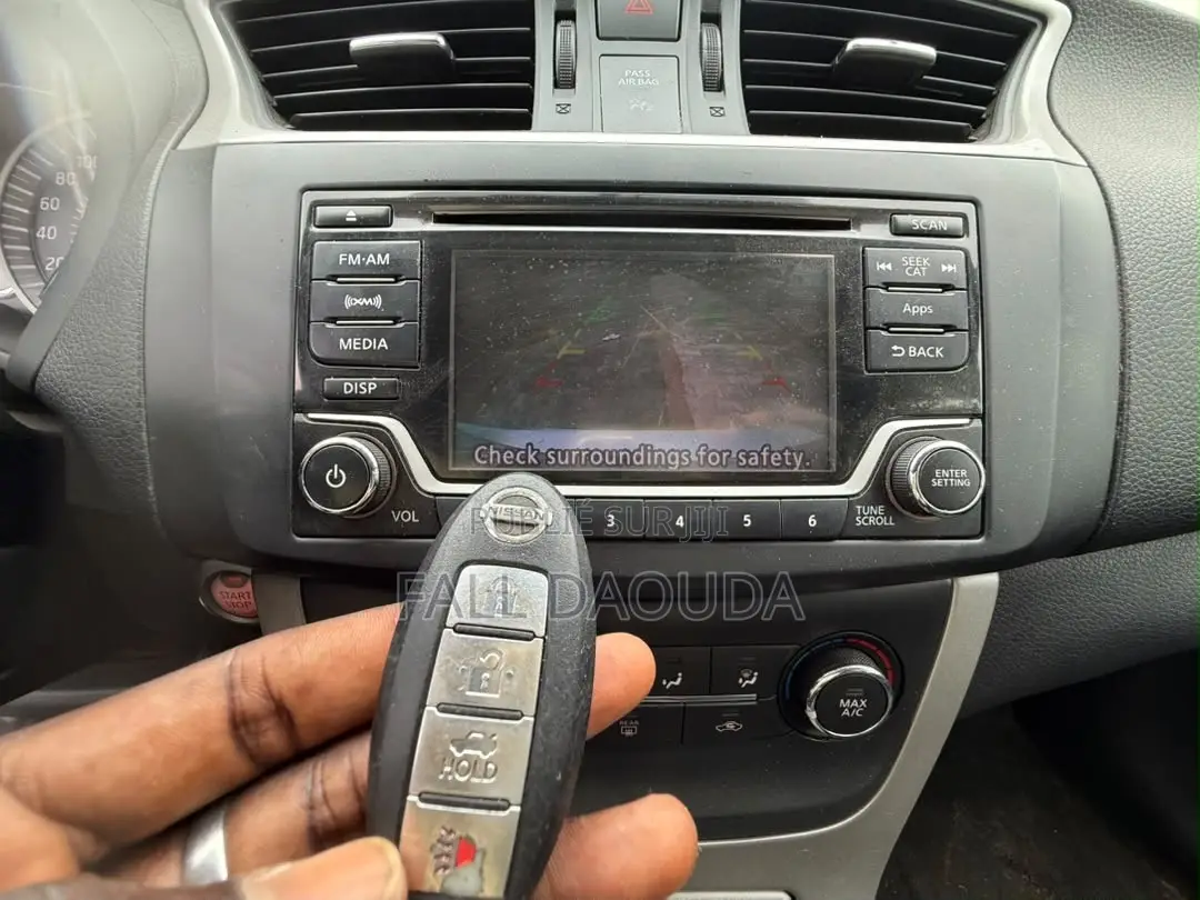 Nissan Sentra 2016 Gris