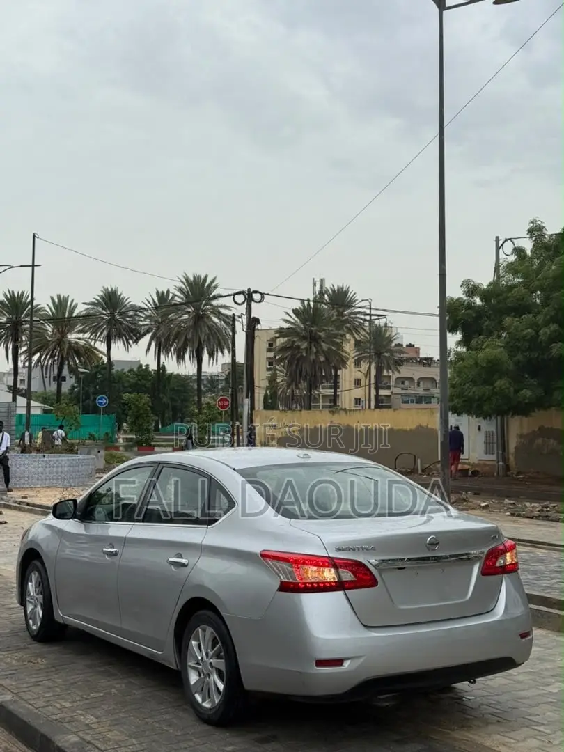 Nissan Sentra 2016 Gris