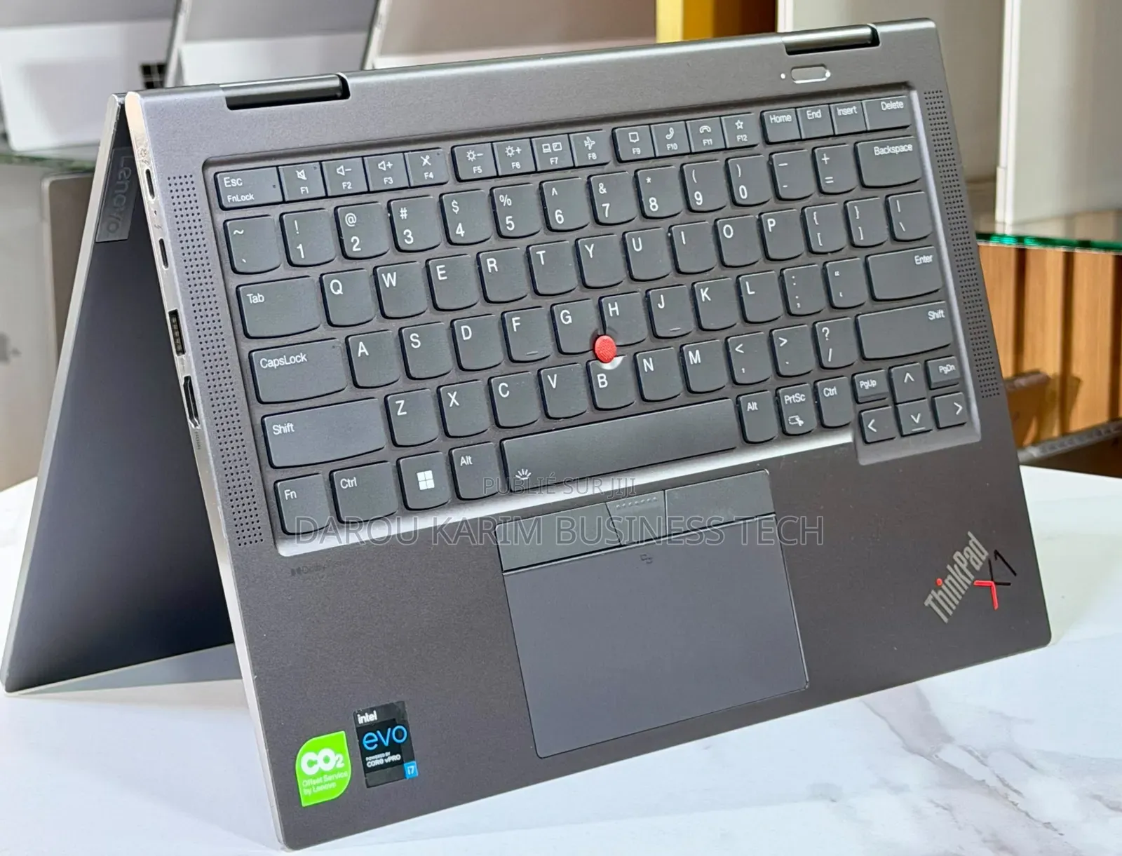 Nouveau Lenovo ThinkPad X1 Yoga 16GB Intel Core i7 SSD 1T