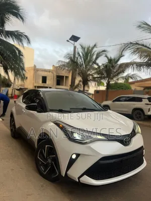 Voiture 2020 Blanc