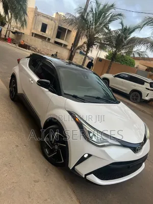 Voiture 2020 Blanc