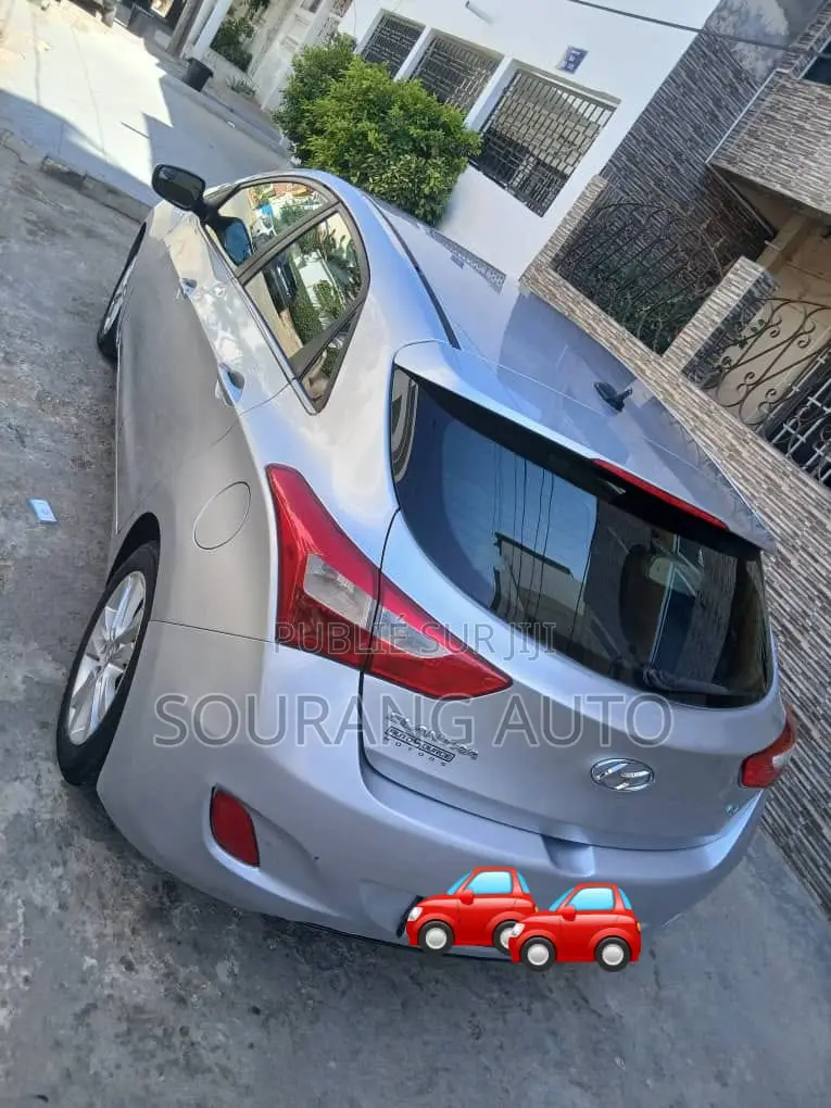 Hyundai Elantra Sport 4dr Sedan (2.0L 4cyl 6A) 2014 Gris