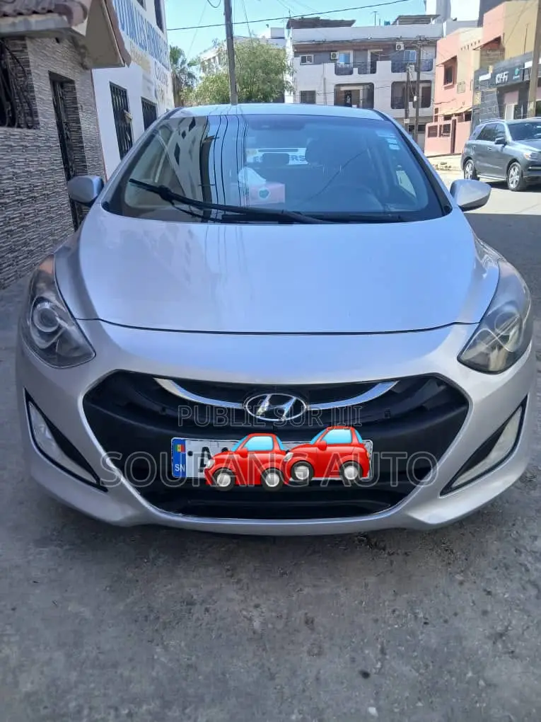 Hyundai Elantra Sport 4dr Sedan (2.0L 4cyl 6A) 2014 Gris