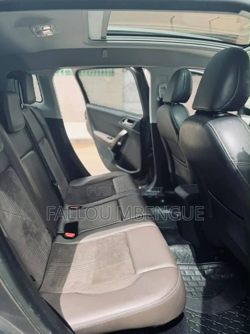 Peugeot 2008 2016 Gris