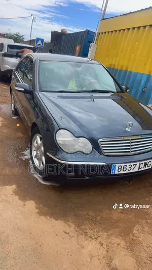 Mercedes-Benz C270 2013 Noir