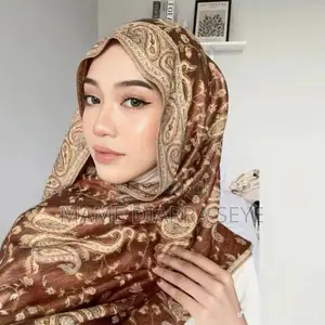 Titre:Voile Hijab Jersey Dubai-Tissu Lourde Ne Glisse Pas-1m80