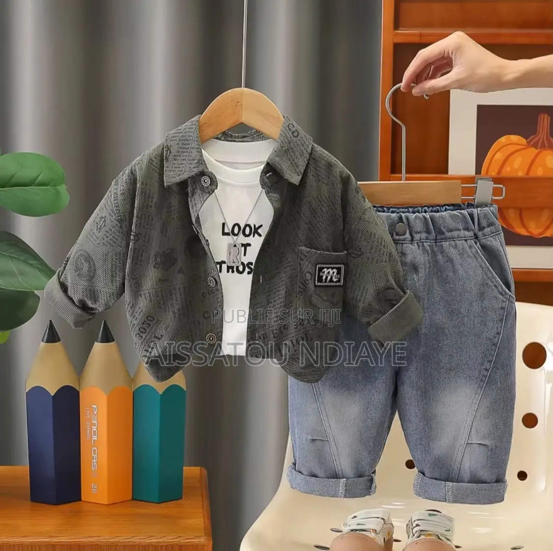Je Vent Des Habits De Qualité Et Chaussures D’enfant De 0 À 10 Ans
