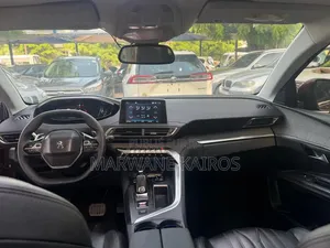 Peugeot 5008 2017 Marron