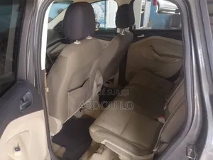 Ford Escape S 4dr SUV (2.5L 4cyl 6A) 2014 Gris