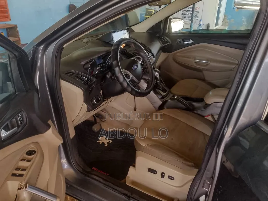 Ford Escape S 4dr SUV (2.5L 4cyl 6A) 2014 Gris