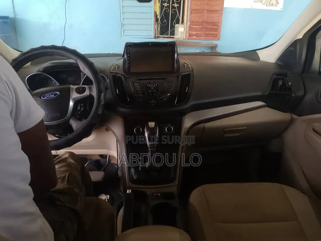 Ford Escape S 4dr SUV (2.5L 4cyl 6A) 2014 Gris