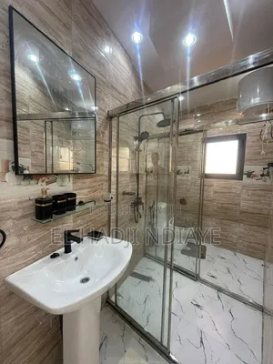 Meublé 2chbre Chambre et salon dans Studio Meublé,, Ouakam à Louer