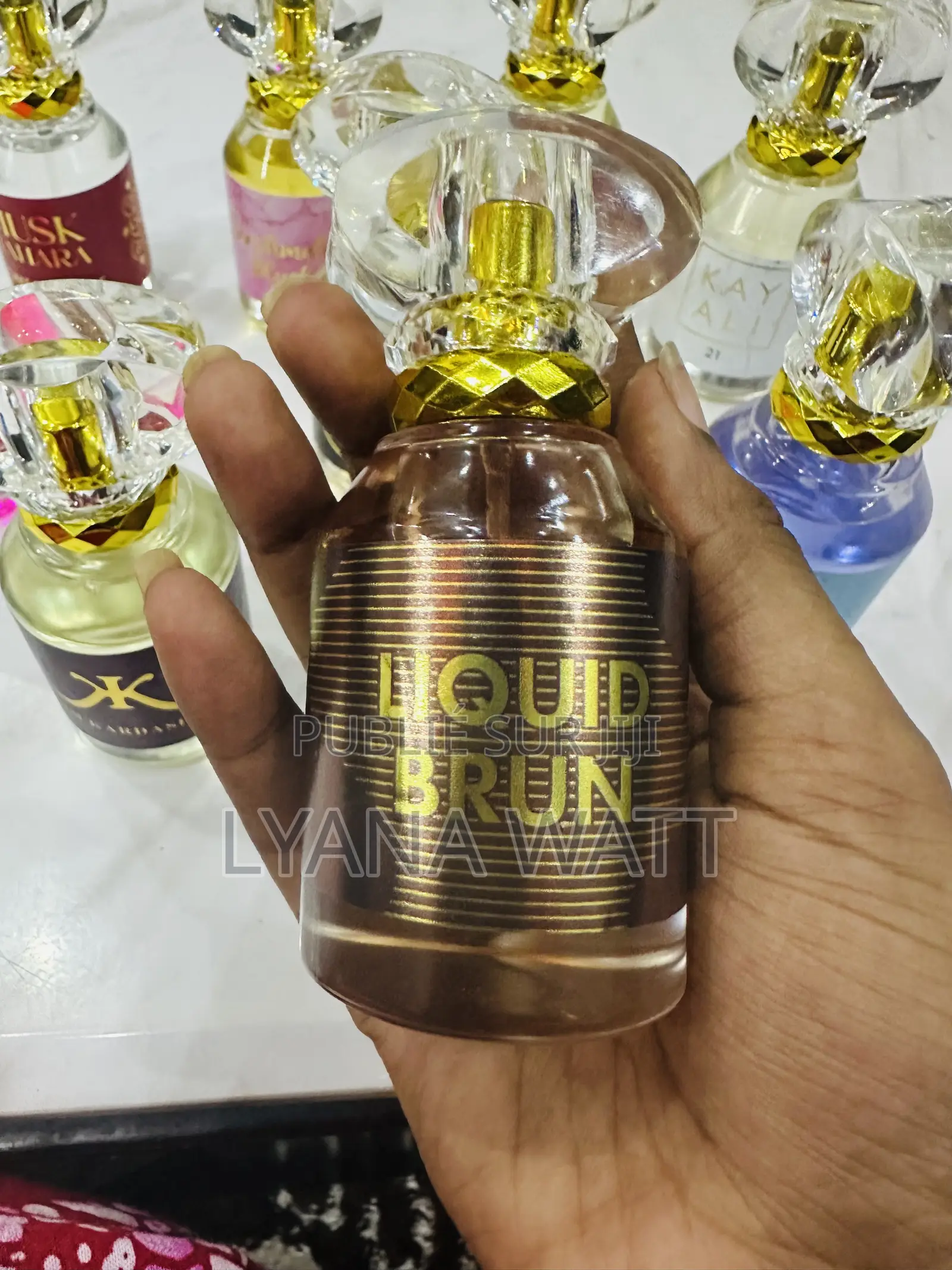 Extrait De Parfums De Marque