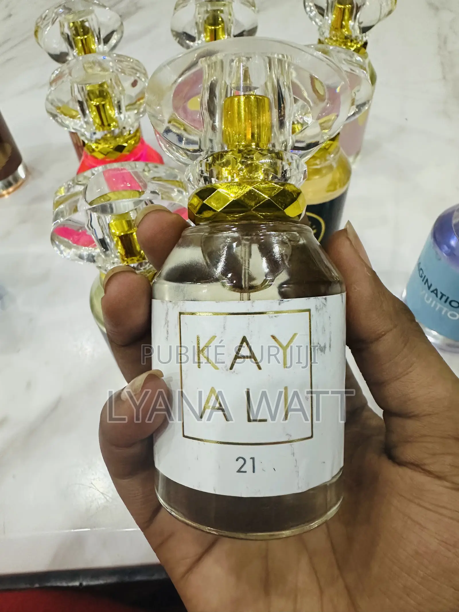 Extrait De Parfums De Marque
