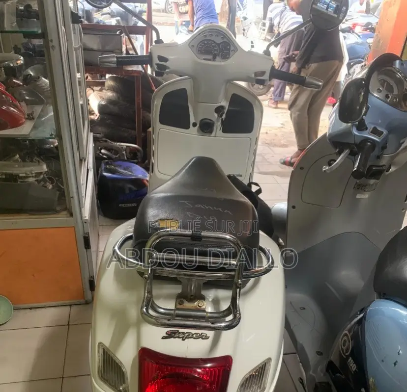 Nouveau Piaggio Trotinette 2026 Blanc