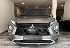 Mitsubishi Eclipse Cross 2023 Gris
