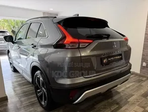 Mitsubishi Eclipse Cross 2023 Gris