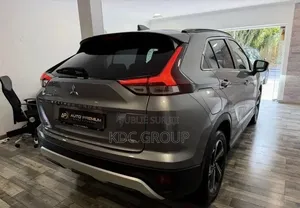 Mitsubishi Eclipse Cross 2023 Gris