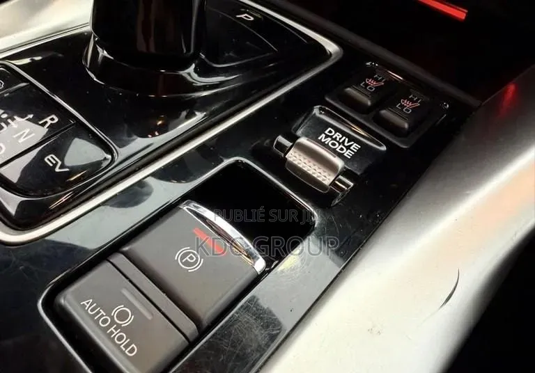 Mitsubishi Eclipse Cross 2023 Gris