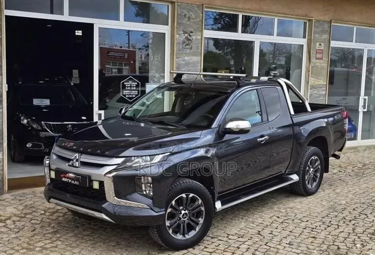 Mitsubishi L200 2020 Noir