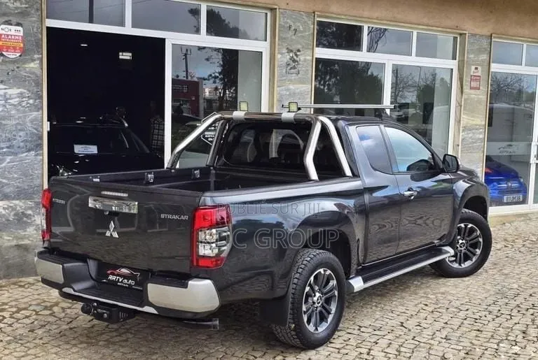Mitsubishi L200 2020 Noir