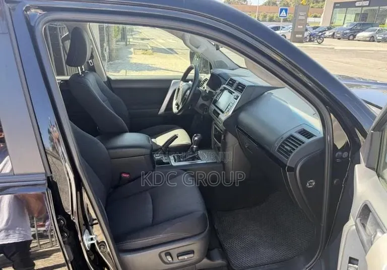 Toyota Land Cruiser Prado 2018 Noir