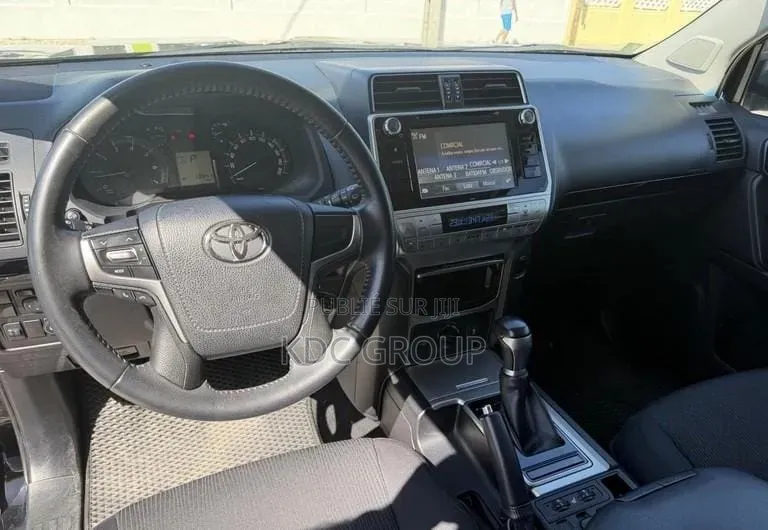 Toyota Land Cruiser Prado 2018 Noir