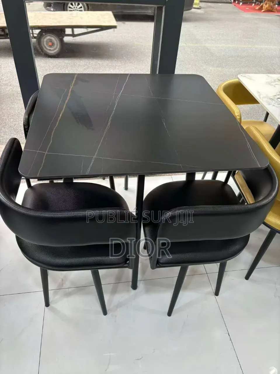 Table À Manger 4