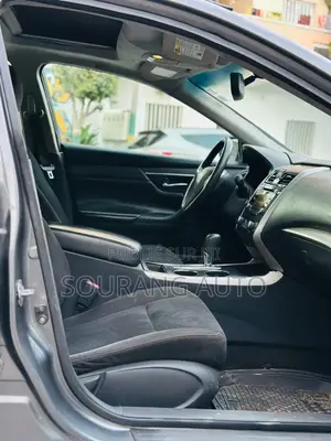 Nissan Altima 2.5 SV 4dr Sedan (2.5L 4cyl CVT) 2015 Gris