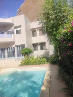 5chbre Villa dans Villa À Vendre, Ouakam à Vendre