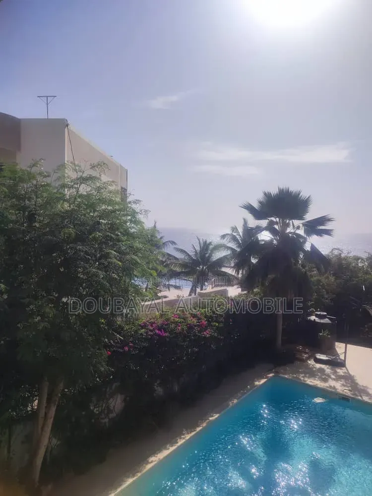 5chbre Villa dans Villa À Vendre, Ouakam à Vendre