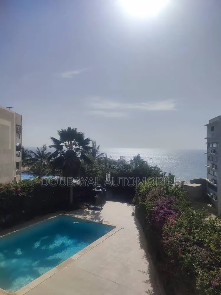 5chbre Villa dans Villa À Vendre, Ouakam à Vendre