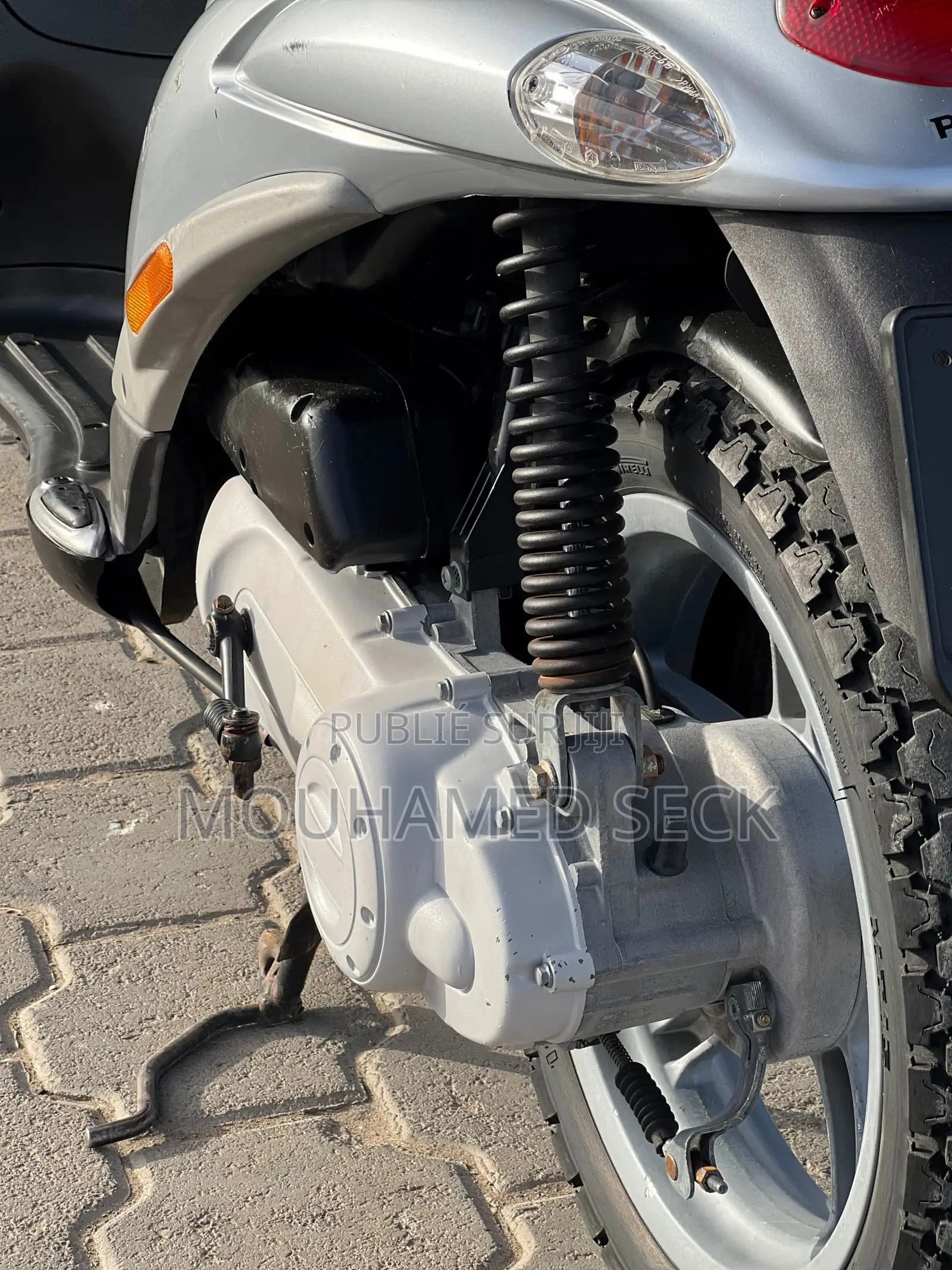 Nouveau Piaggio Trotinette 2015 Gris