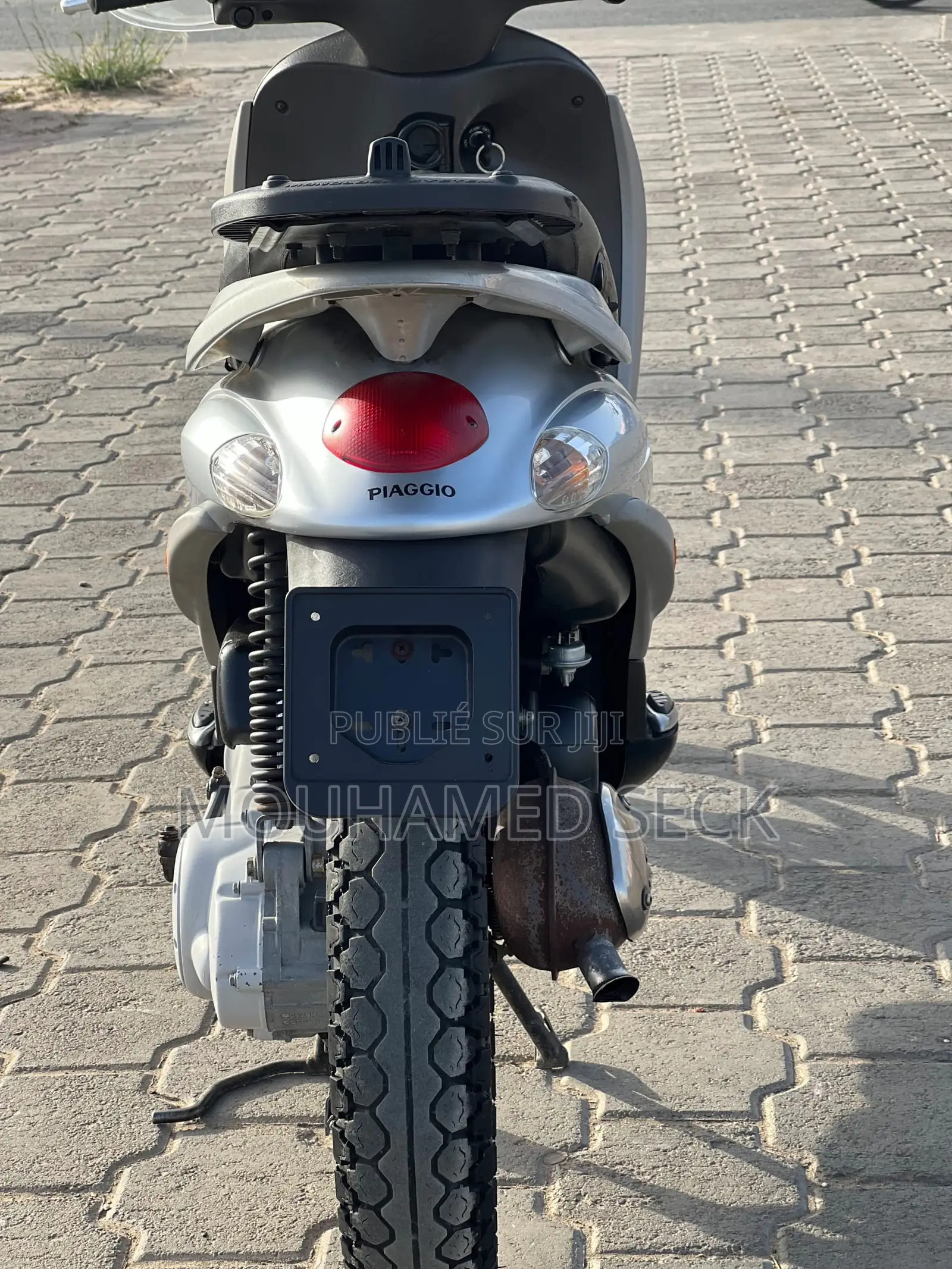 Nouveau Piaggio Trotinette 2015 Gris