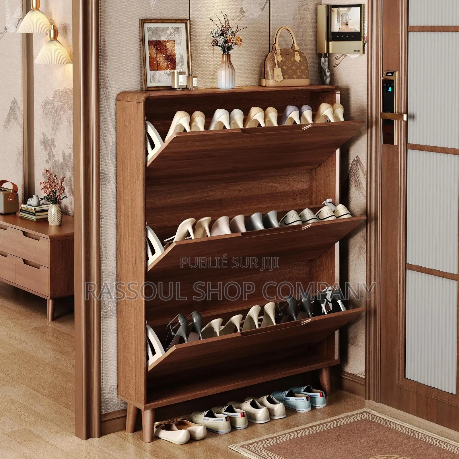 Range Chaussures en Bois Prix:25000f Contact WhatsApp