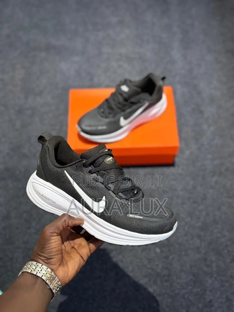 Disponible Original Nike Zoomx Pointure 40 À 45 
